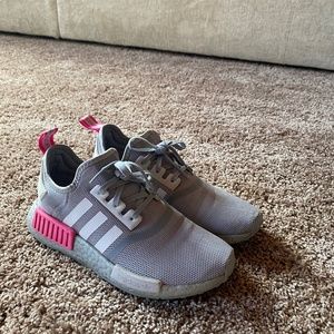 Adidas PINK & SILVER sneaker